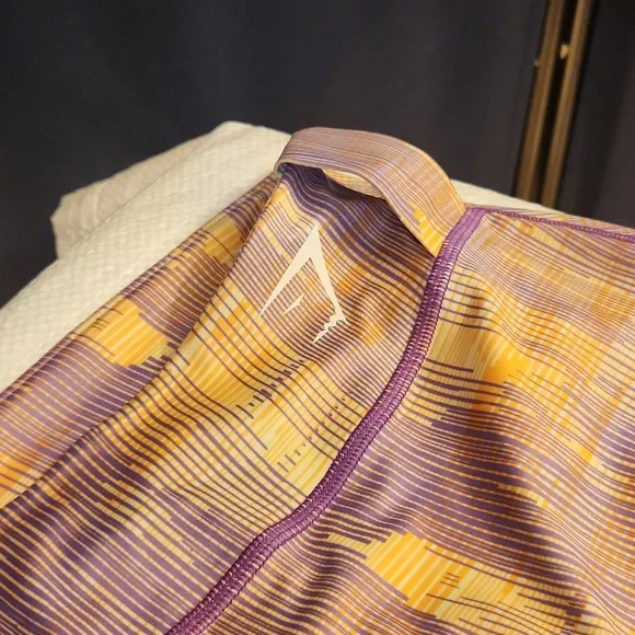 Gymshark Multicolored 2 Pocket Small Womens Seamless 2.0 Leggings - Picture 3 of 7